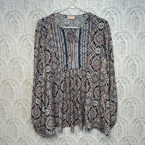 hailey & co Tops - Hailey & Co Women tunic Peasant Boho Geometric Print Long Sleeve Tie Neck